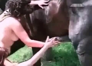 Sexy babe is enjoying dirty farm bestiality